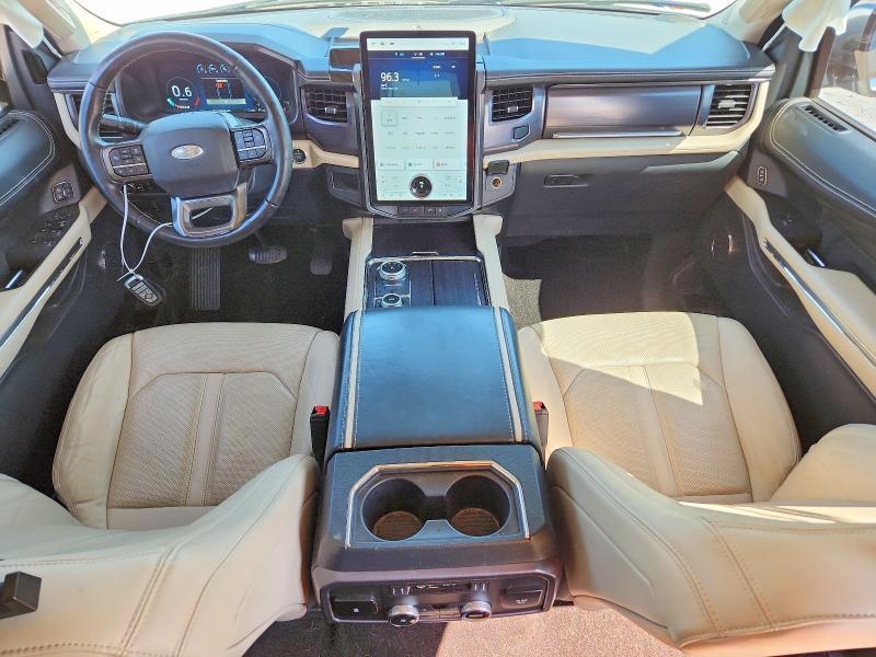 2022 Ford Expedition Platinum
