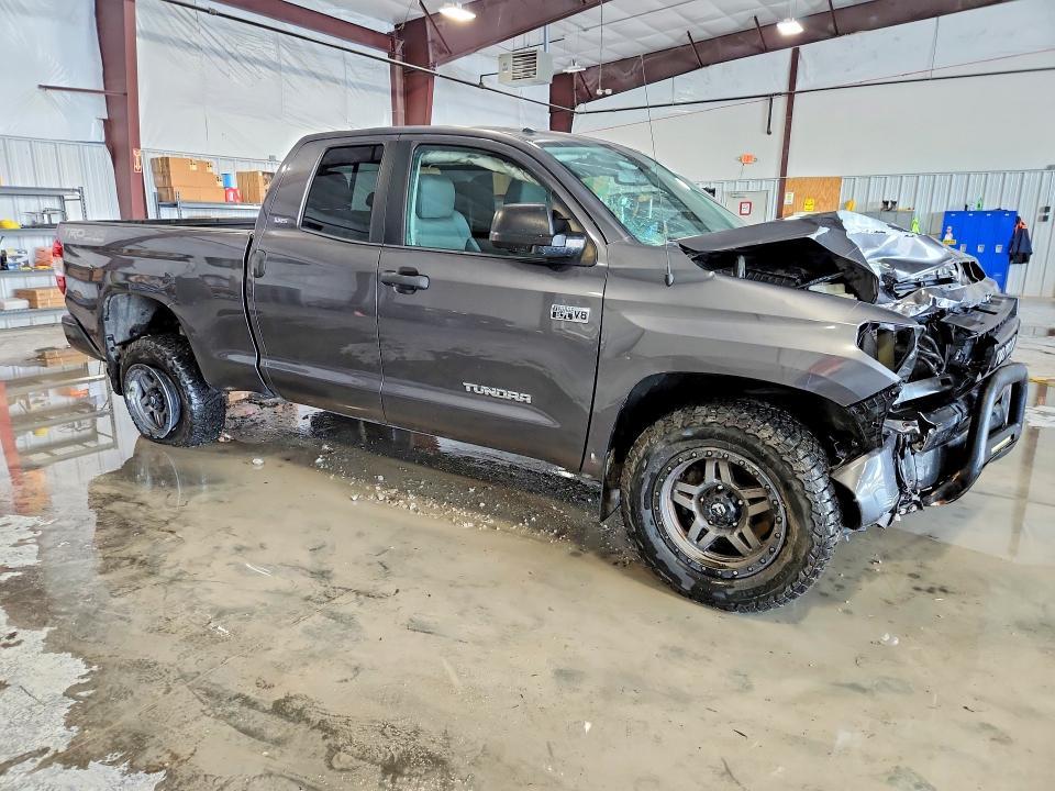 2017 Toyota Tundra SR5