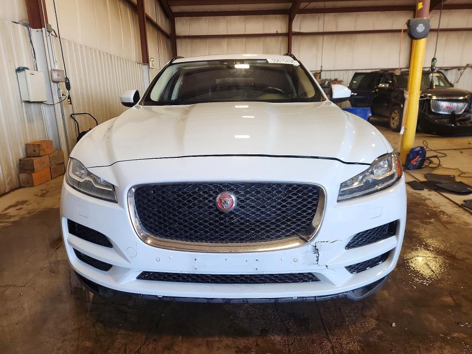 2017 Jaguar F-pace Prestige