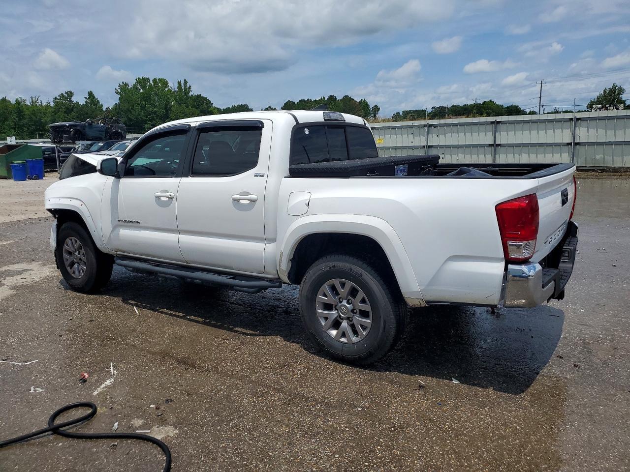 2017 Toyota Tacoma SR5 V6