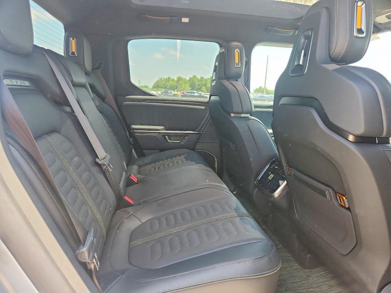 2026 Rivian R1T Adventure