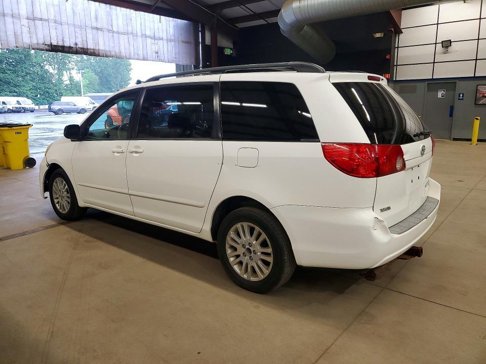 2007 Toyota Sienna le