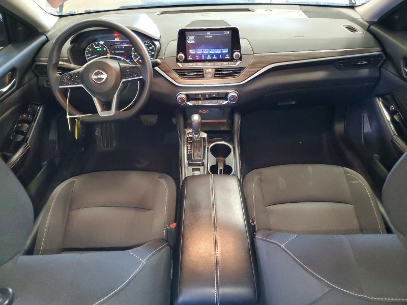 2023 Nissan Altima sv