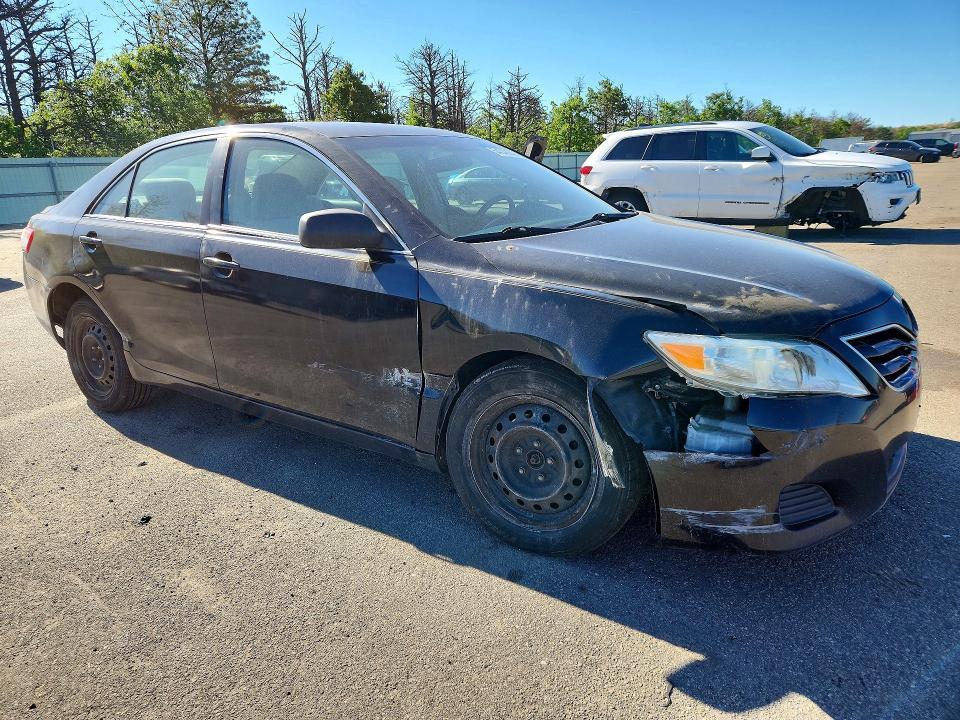 2010 Toyota Camry le