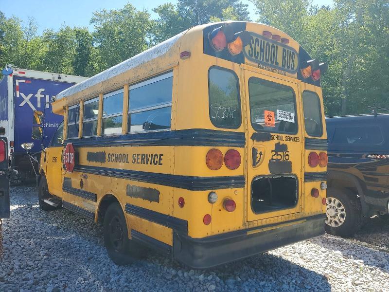 2004 GMC Savana Cutaway G3500
