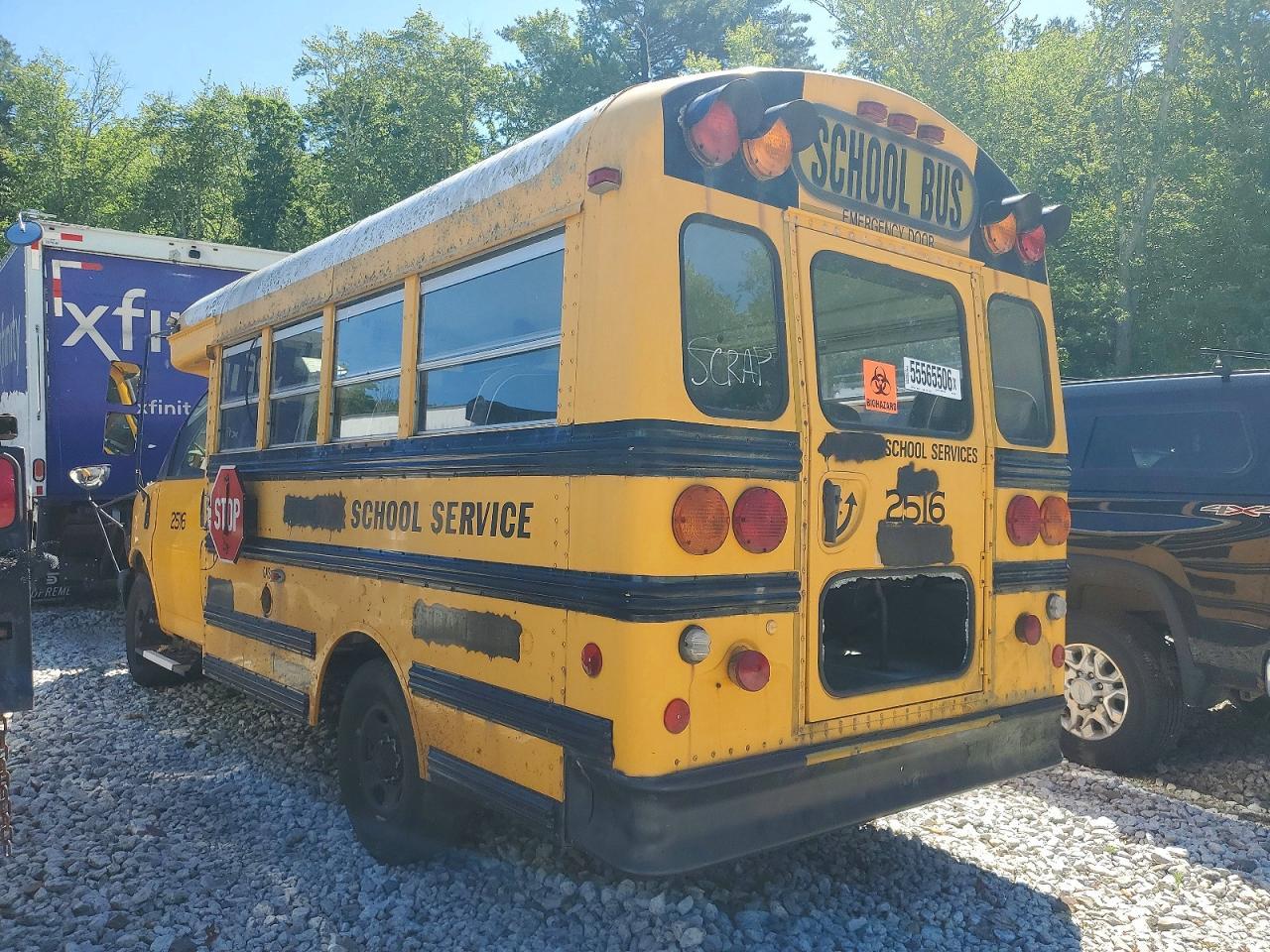 2004 GMC Savana Cutaway G3500
