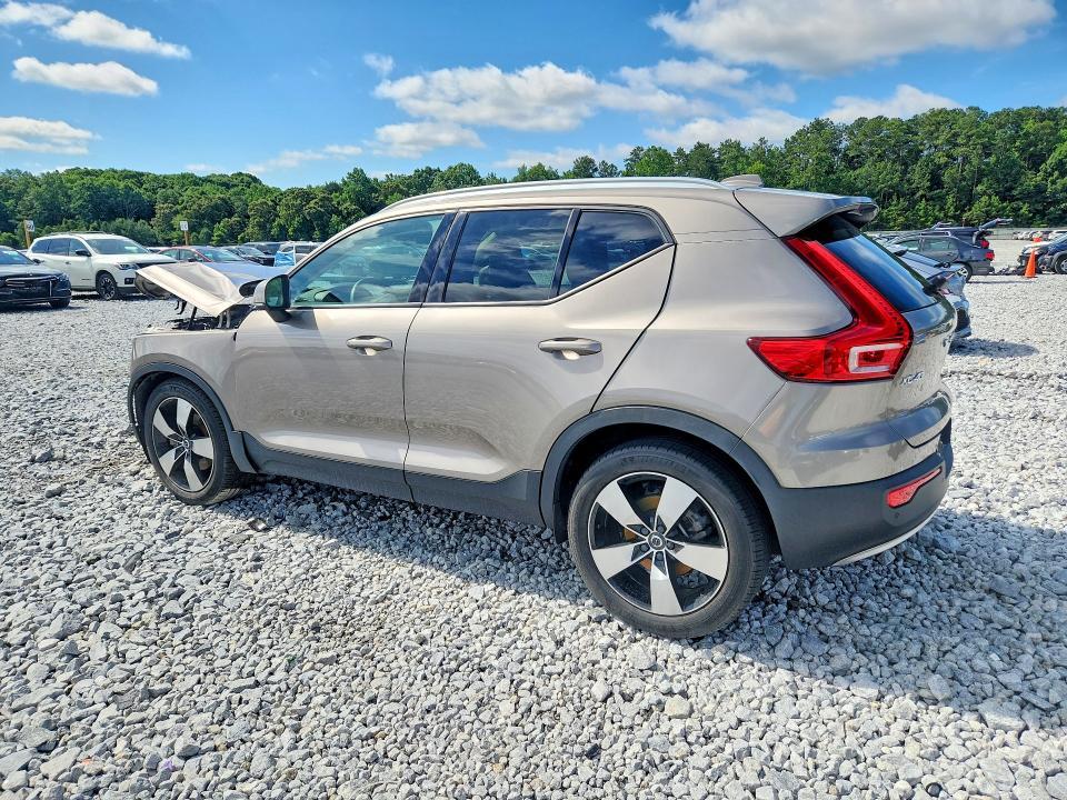2022 Volvo Xc40 T4 Momentum