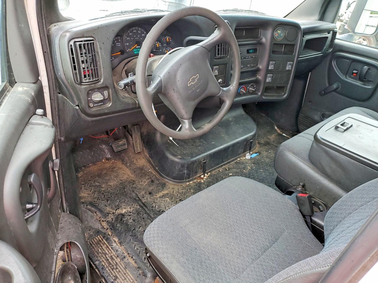 2004 Chevrolet C7500 C7C042