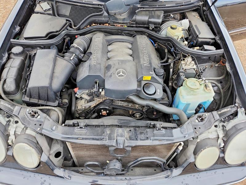 2000 Mercedes-Benz E 320