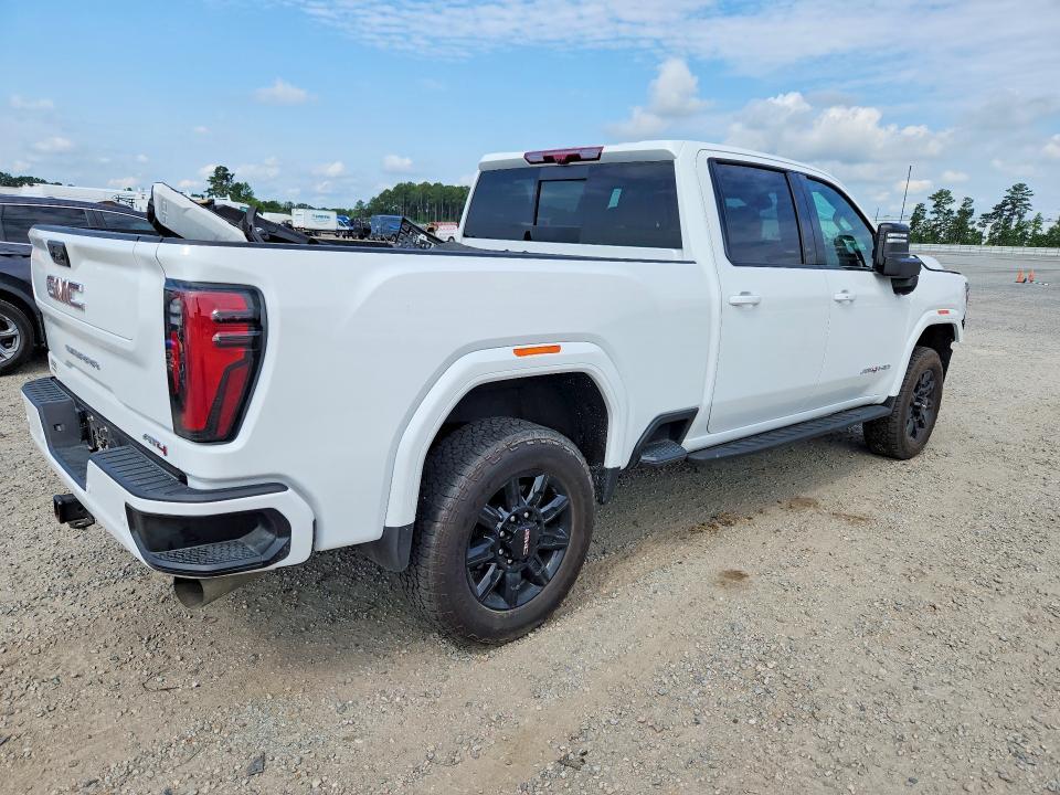2024 GMC Sierra K2500 AT4