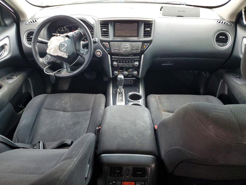 2015 Nissan Pathfinder sv