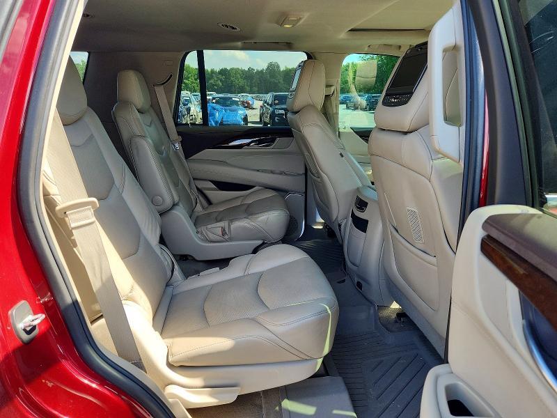 2016 Cadillac Escalade Luxury