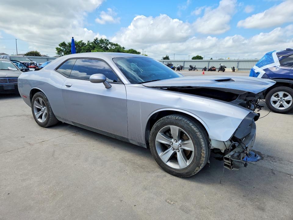 2016 Dodge Challenger sxt