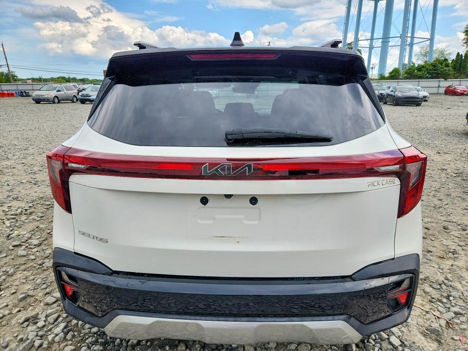 2024 KIA Seltos s