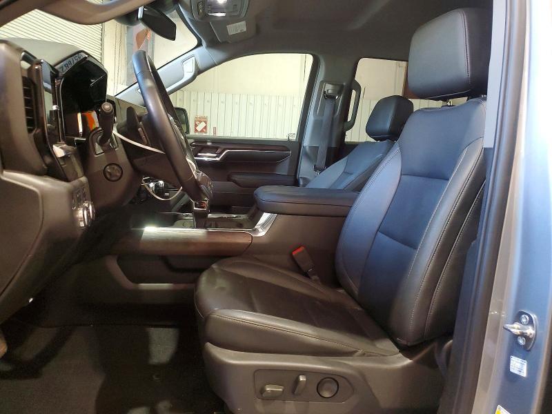 2024 GMC Sierra K1500 slt