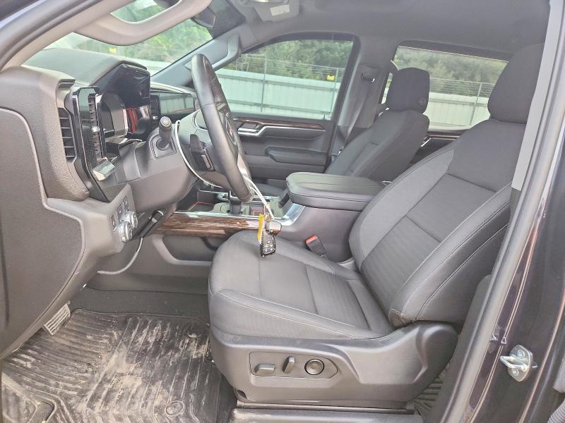 2024 GMC Sierra K1500 Elevation