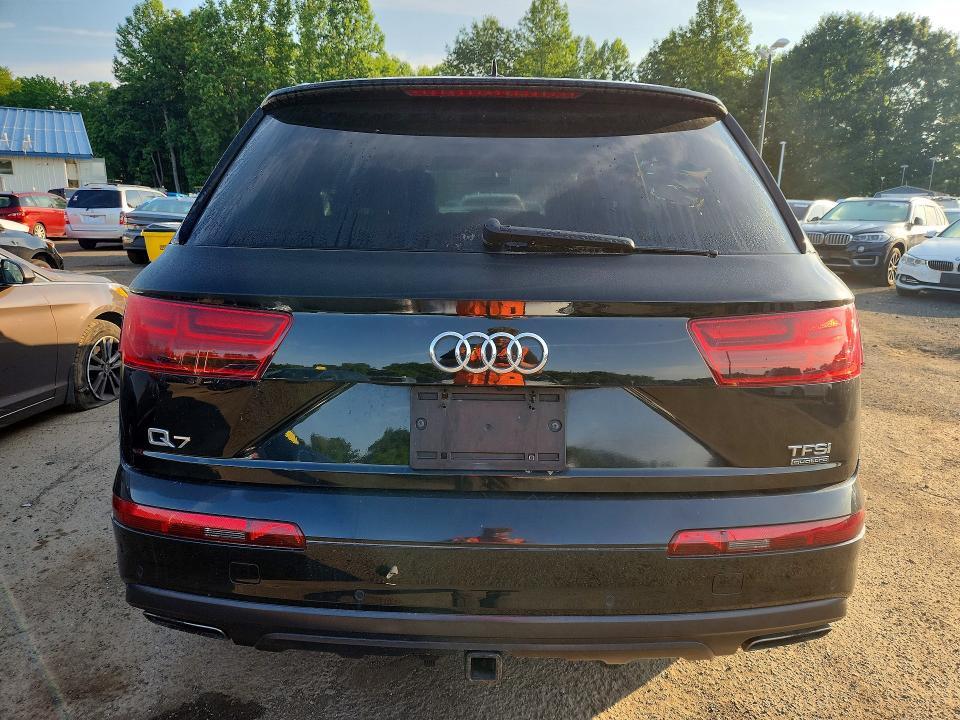 2018 Audi Q7 Prestige