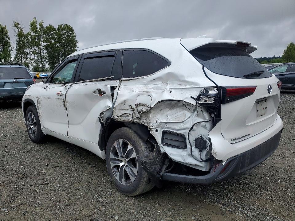 2023 Toyota Highlander Hybrid XLE