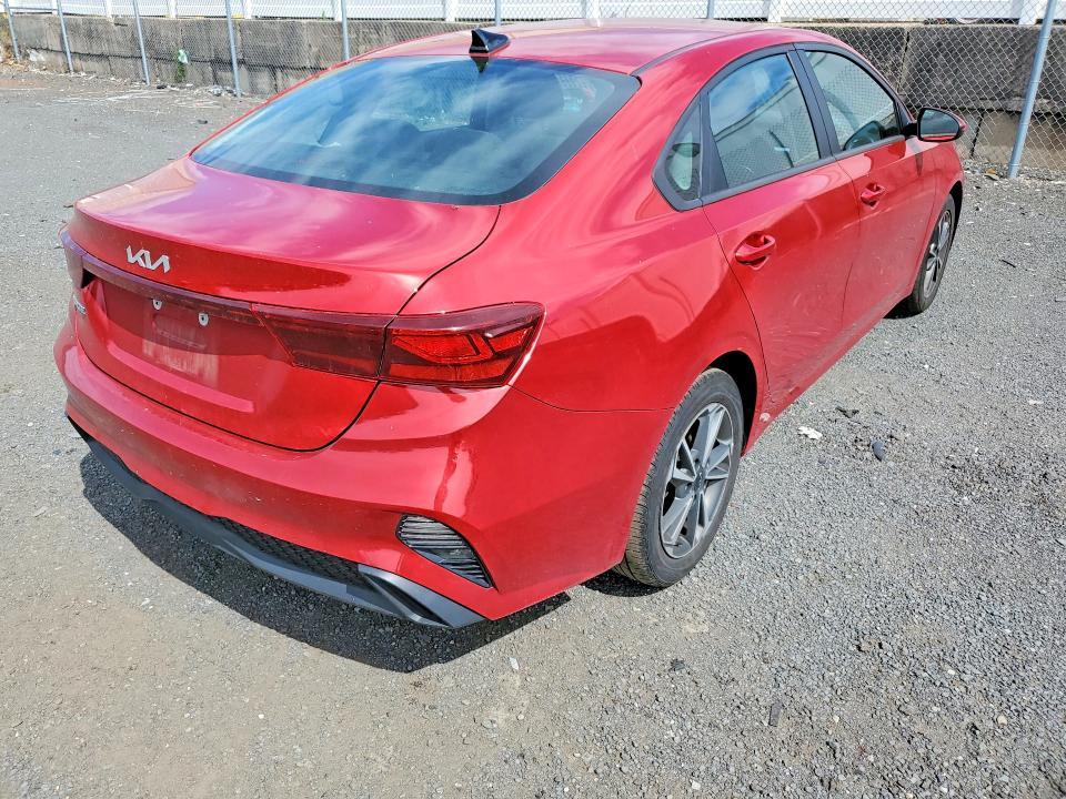 2023 KIA Forte lxs