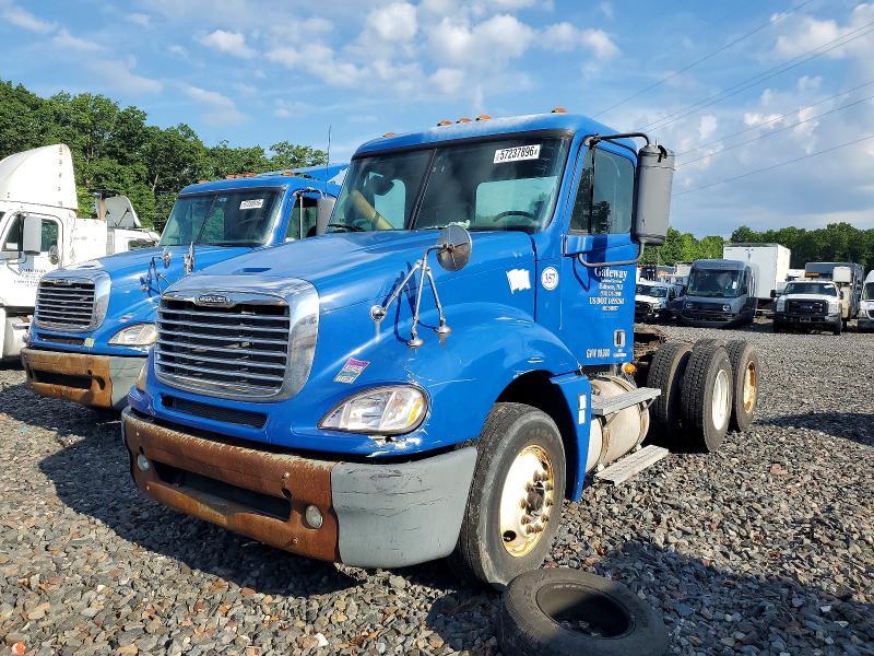 2009 Freightliner Conventional