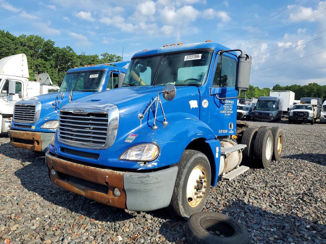 2009 Freightliner Conventional