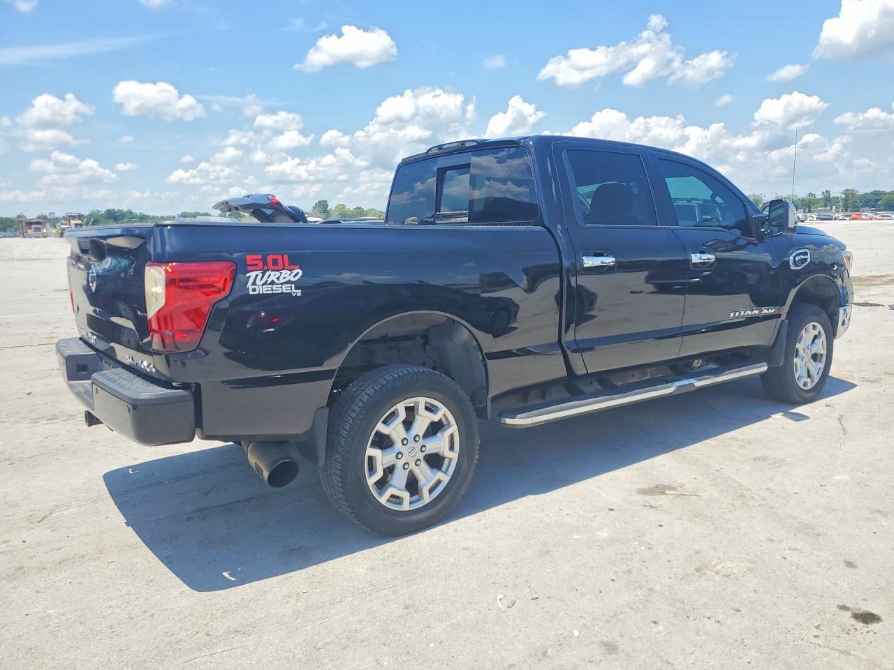 2016 Nissan Titan XD SL