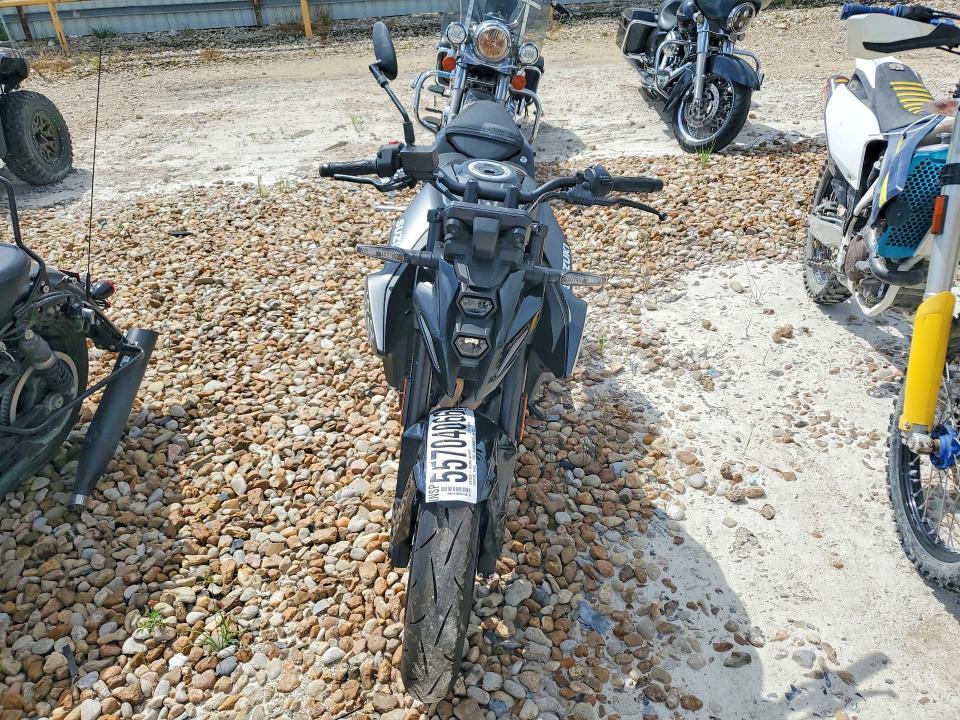 2026 Suzuki GSX800 R