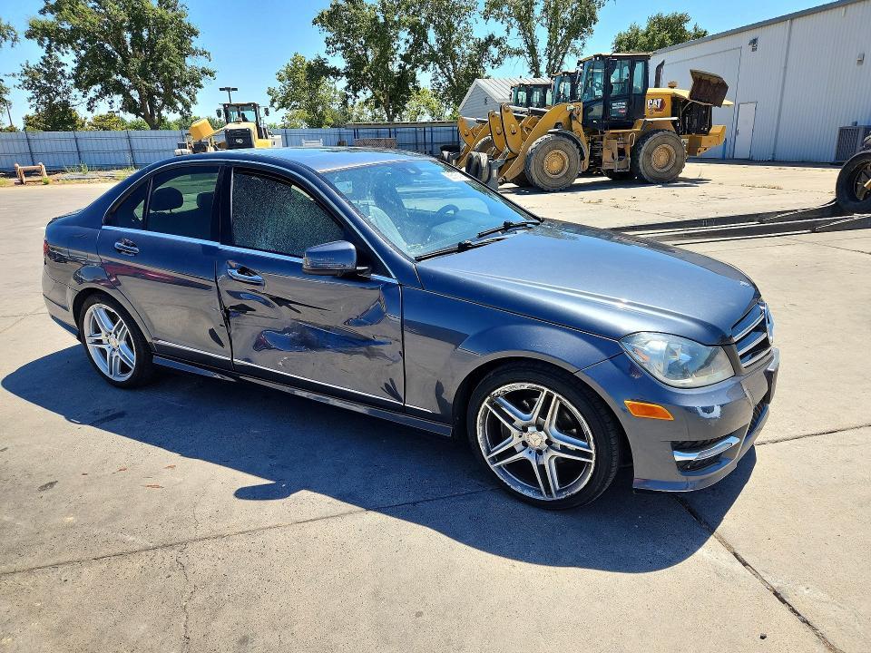 2014 Mercedes-Benz C 250
