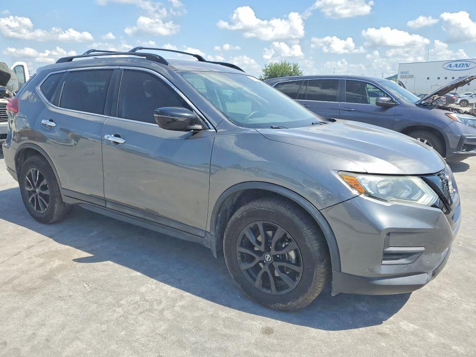 2018 Nissan Rogue sv