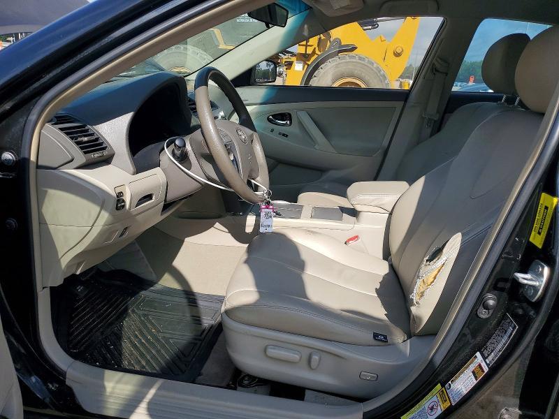 2010 Toyota Camry le