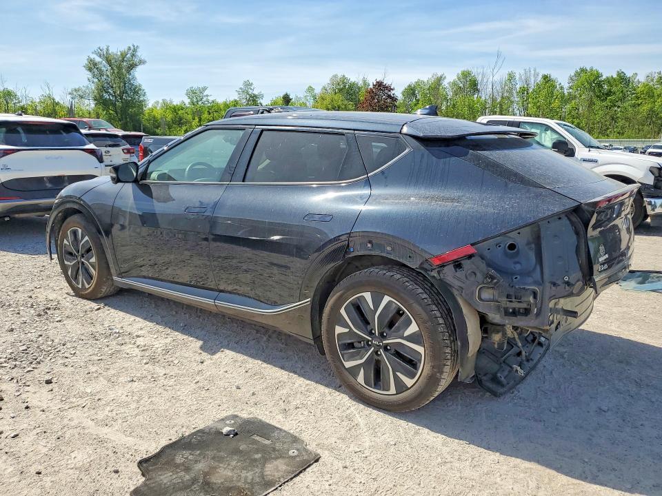 2022 KIA EV6 Wind