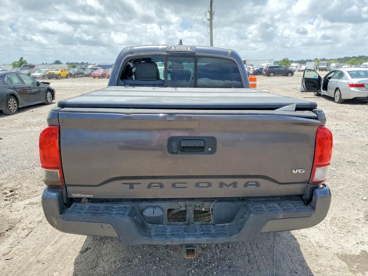 2016 Toyota Tacoma TRD Sport