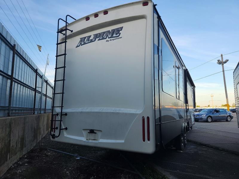 2015 Keystone Alpine Camper