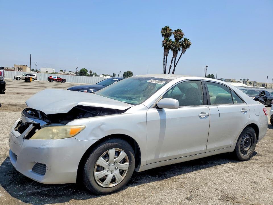 2011 Toyota Camry le