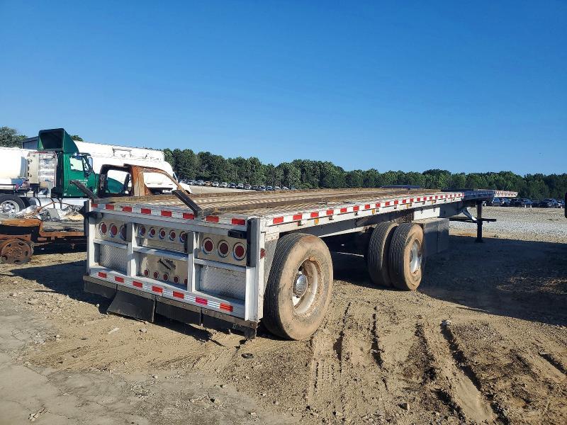 2006 Reitnouer Flatbed Trailer