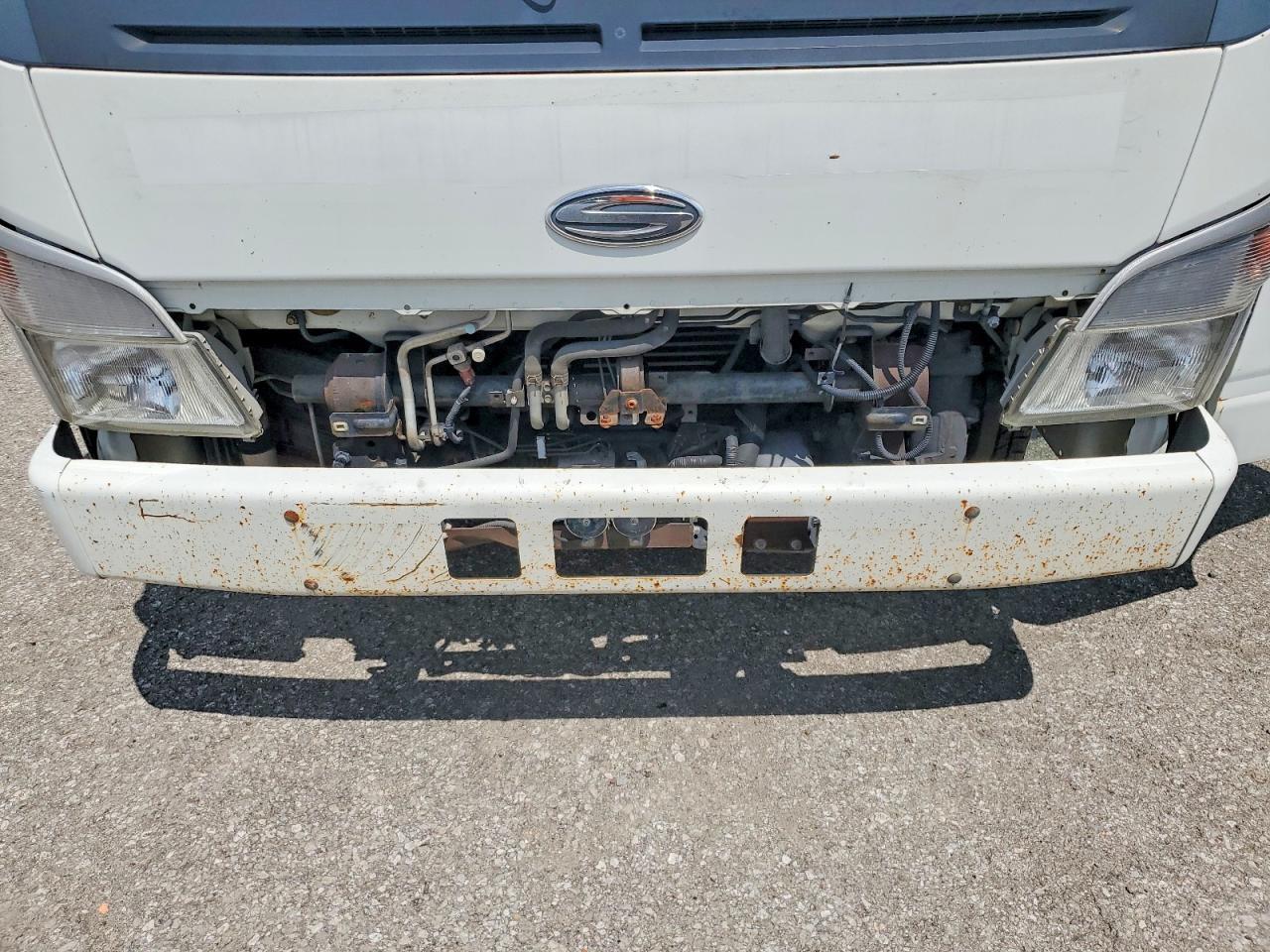2007 Sterling Mitsubishi Chassis COE 40
