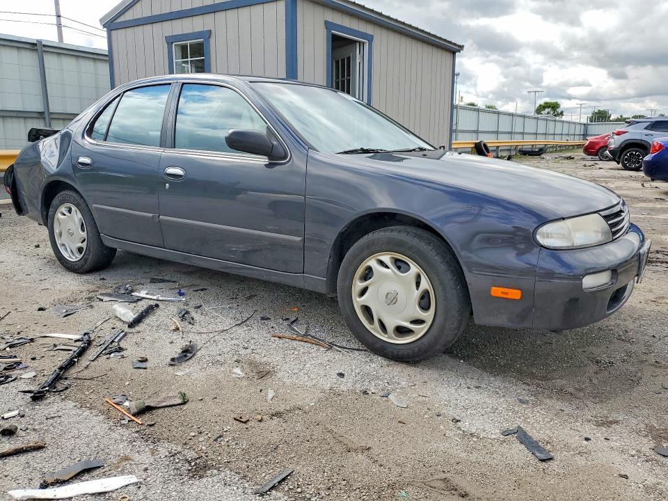 1996 Nissan Altima xe
