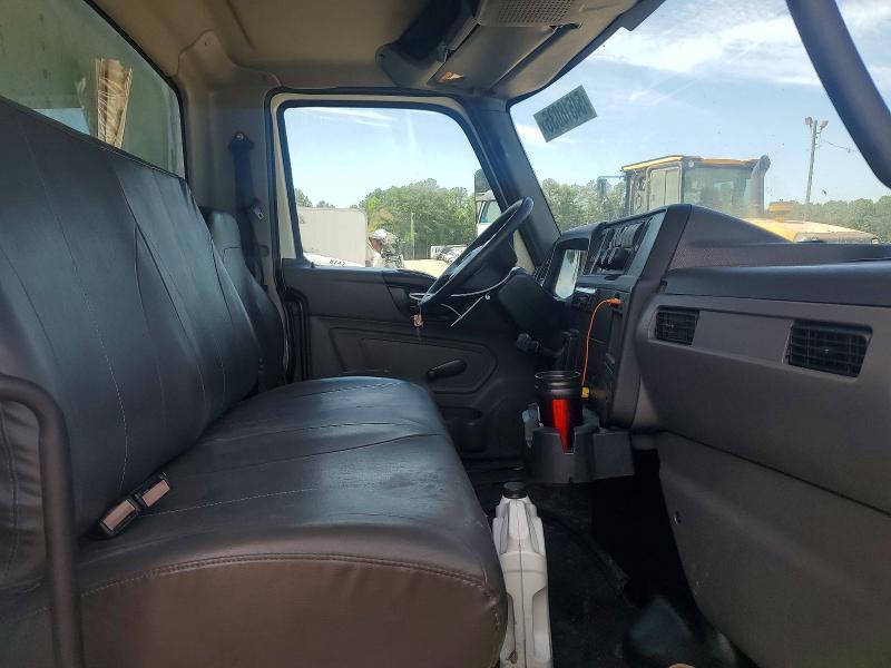 2020 International MV607 BOX Truck