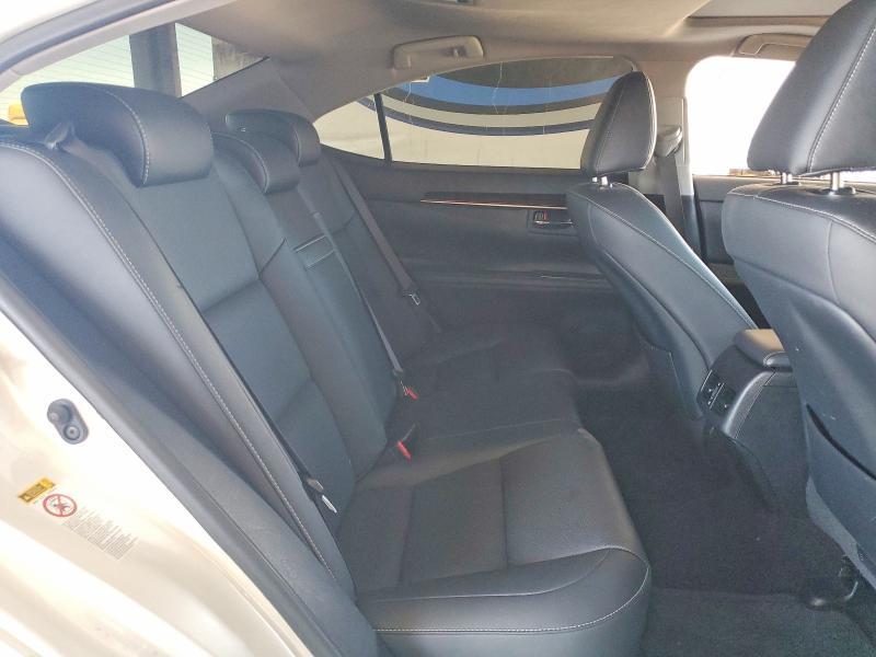 2016 Lexus Es 300h
