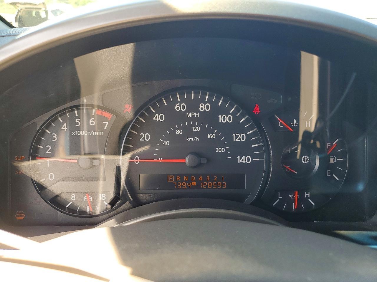 2005 Nissan Titan XE
