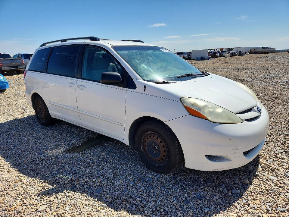 2007 Toyota Sienna le 8-passenger