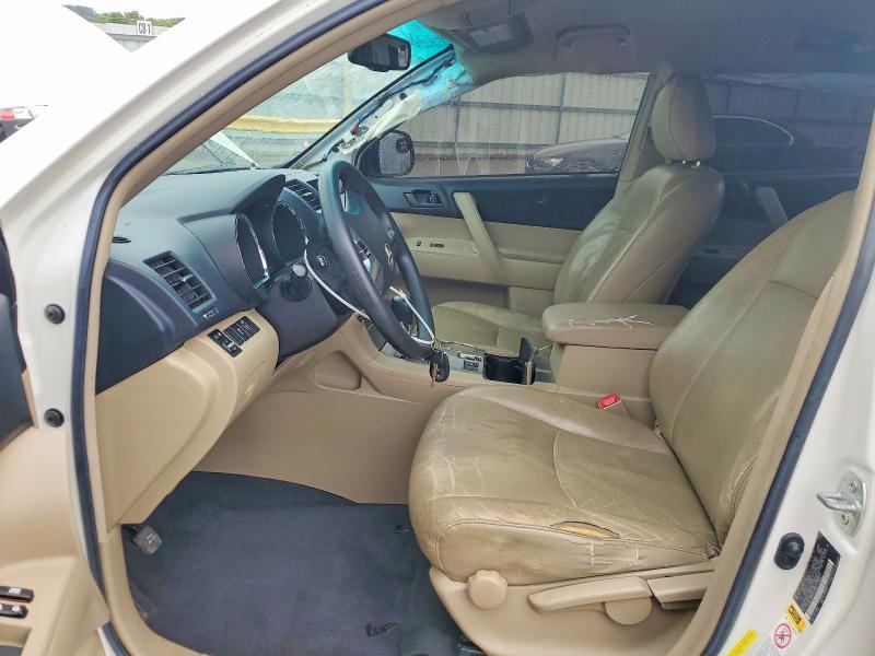 2013 Toyota Highlander Base