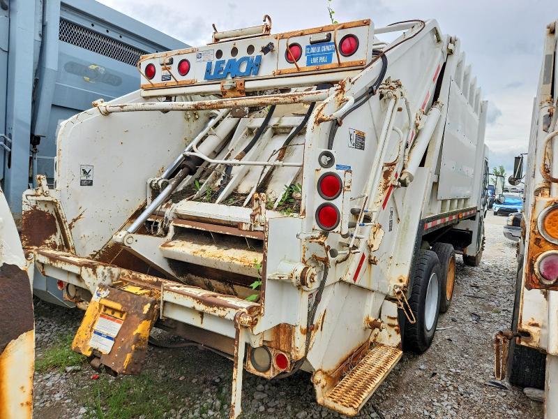 1995 GMC C7 Refuse Truck