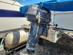 2005 Crest-Maurell Products Pontoon
