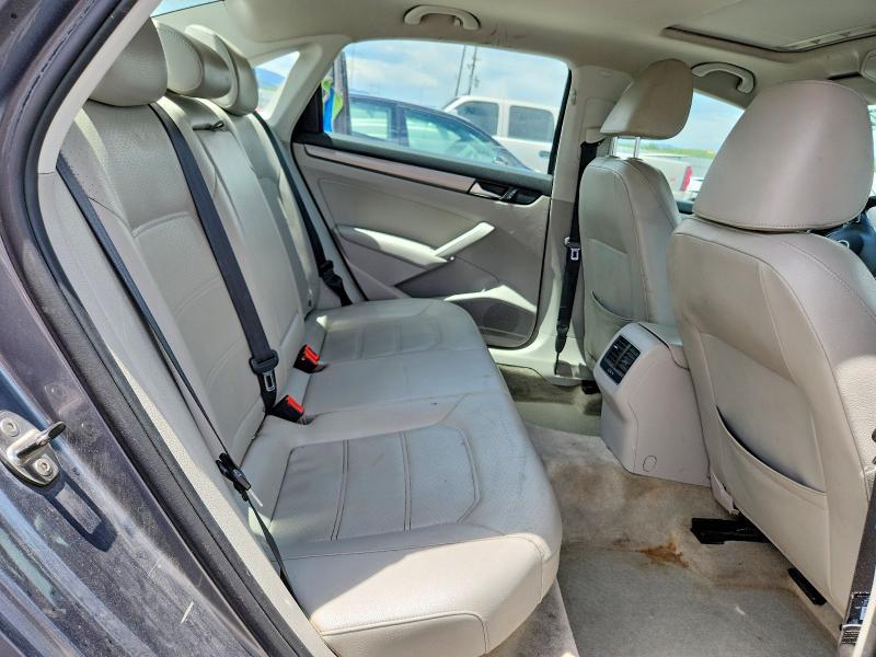 2014 Volkswagen Passat se