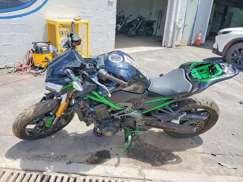 2024 Kawasaki ZR900 M