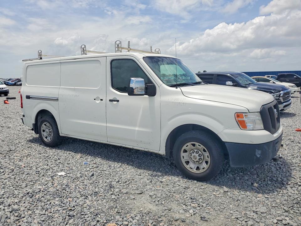 2017 Nissan NV 2500 HD SV