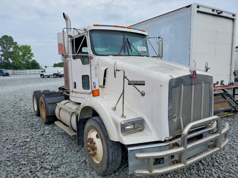 2007 Kenworth Constructi-Semi Truck