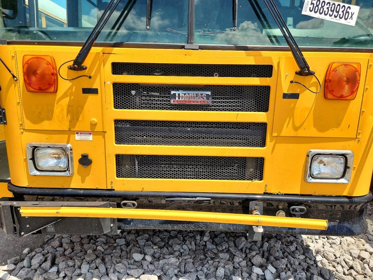 2011 Thomas SAF-T-LINER HDX-School Bus