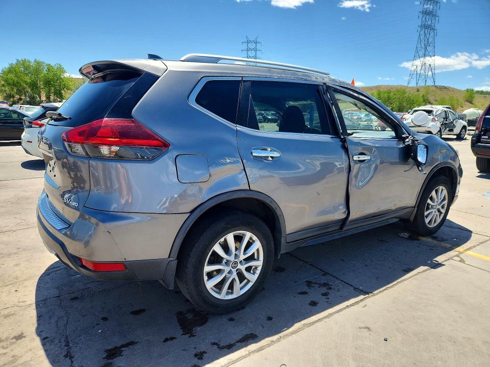 2018 Nissan Rogue sv